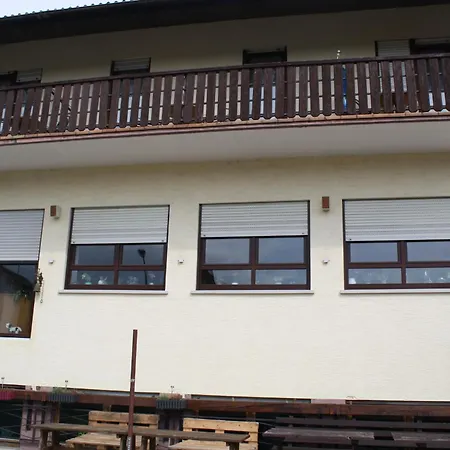 Nibelungen-stubb Mit Einer Gemeinschaftskueche Гостевой дом *