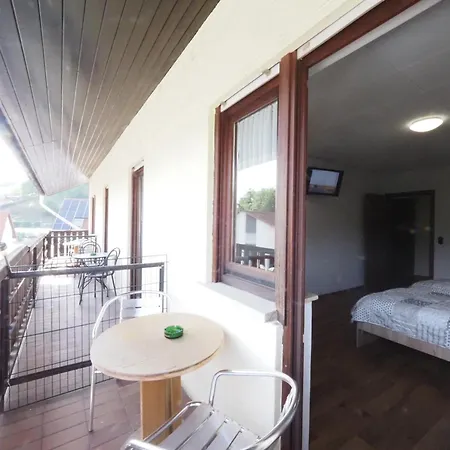 Гостевой дом Nibelungen-stubb Mit Einer Gemeinschaftskueche *