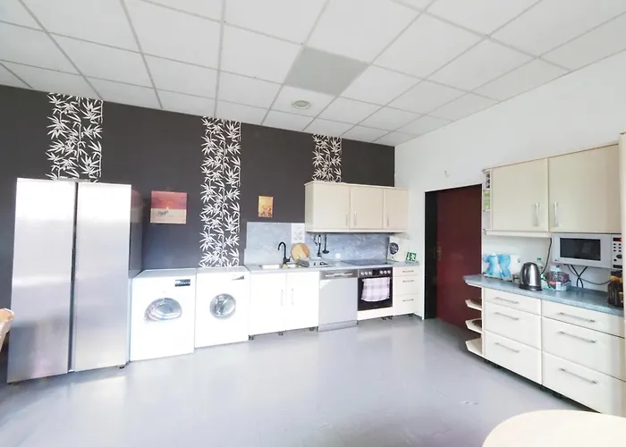 Nibelungen-stubb Mit Einer Gemeinschaftskueche Vendégház *