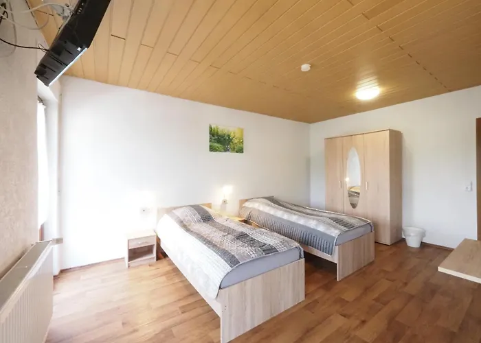 Nibelungen-stubb Mit Einer Gemeinschaftskueche Vendégház