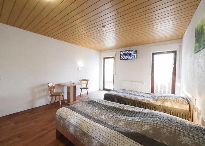 Nibelungen-stubb Mit Einer Gemeinschaftskueche