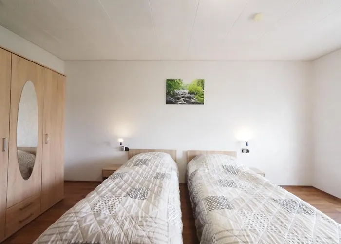 Vendégház Nibelungen-stubb Mit Einer Gemeinschaftskueche *