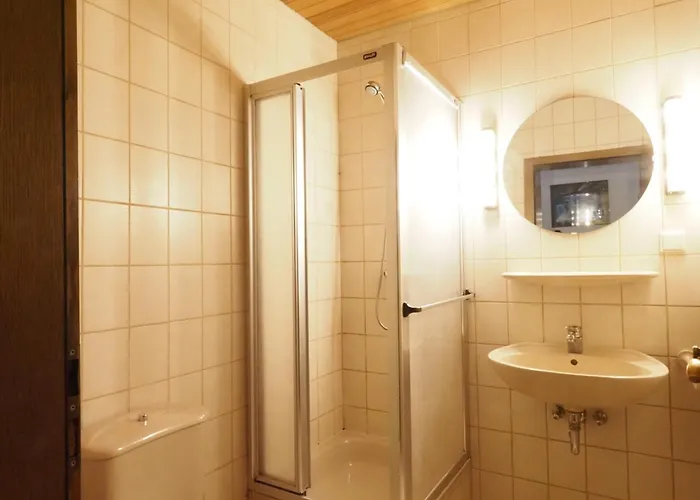 Nibelungen-stubb Mit Einer Gemeinschaftskueche * Lautertal