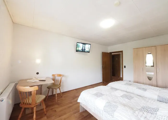 Nibelungen-stubb Mit Einer Gemeinschaftskueche Lautertal